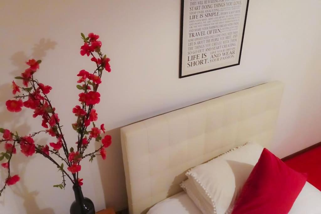 Unique & Beautiful Bedroom In Central Of Florens Exteriör bild
