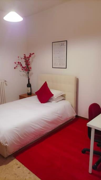Unique & Beautiful Bedroom In Central Of Florens Exteriör bild