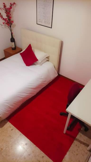 Unique & Beautiful Bedroom In Central Of Florens Exteriör bild
